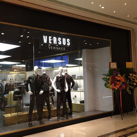 Versus Versace Store Online 